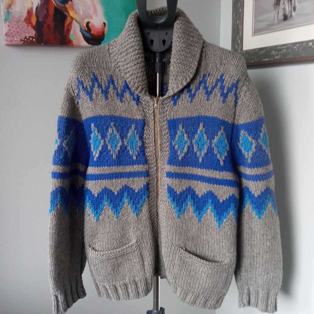 Vintage 1960s Mary Maxim handknit Full Zip  Cowichan cardigan sweater /jacket